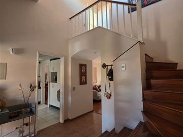 Casa en venta de 5 dorm. en Huechuraba