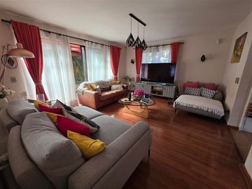 Casa en venta de 5 dorm. en Huechuraba