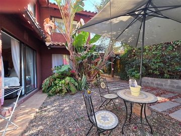 Casa en venta de 5 dorm. en Huechuraba