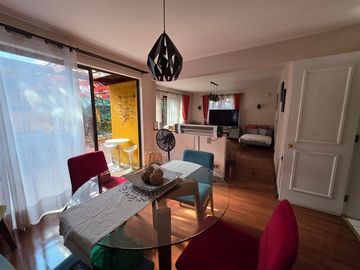 Casa en venta de 5 dorm. en Huechuraba