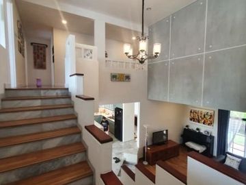 DIJUAL RUMAH SEMI FURNISHED DGN POOL DI CIPETE SELATAN