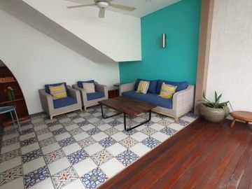 DIJUAL RUMAH SEMI FURNISHED DGN POOL DI CIPETE SELATAN