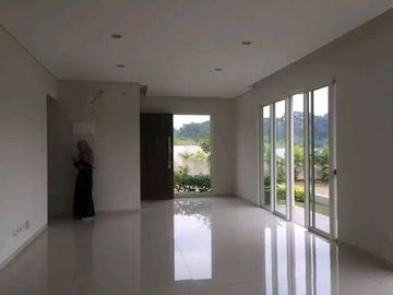 Dijual Perumahan Serenia Hills 2LT+Club House