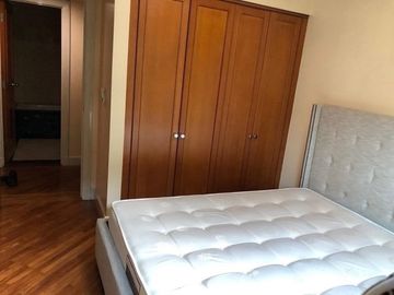 Rush Condominium 2 Bedrooms for Lease: 2BR flat Hidalgo Place Tower Condo for Lease / Rent in Rockwell Center Makati