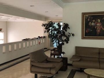 Rumah Mewah Strategis Di Cilandak Gaharu Jakarta Selatan