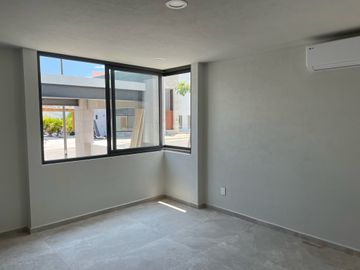ESTRENE RESIDENCIA COLINDANTE AL CAMPO DE GOLF EN PARAÍSO COUNTRY CLUB