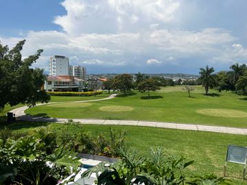 ESTRENE RESIDENCIA COLINDANTE AL CAMPO DE GOLF EN PARAÍSO COUNTRY CLUB