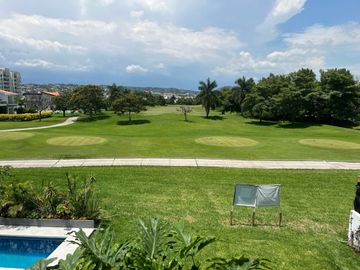 ESTRENE RESIDENCIA COLINDANTE AL CAMPO DE GOLF EN PARAÍSO COUNTRY CLUB