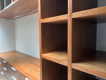ESTRENE RESIDENCIA COLINDANTE AL CAMPO DE GOLF EN PARAÍSO COUNTRY CLUB