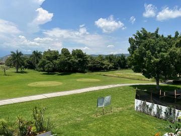 ESTRENE RESIDENCIA COLINDANTE AL CAMPO DE GOLF EN PARAÍSO COUNTRY CLUB