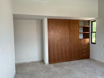 ESTRENE RESIDENCIA COLINDANTE AL CAMPO DE GOLF EN PARAÍSO COUNTRY CLUB