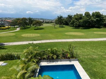 ESTRENE RESIDENCIA COLINDANTE AL CAMPO DE GOLF EN PARAÍSO COUNTRY CLUB