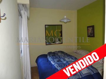 DEPARTAMENTO de 2 Ambientes “EXCELENTE ESTADO”