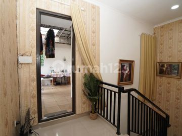 Rumah Modern 2 Lantai Dalam Komplek Dekat LRT & Tol Cimanggis