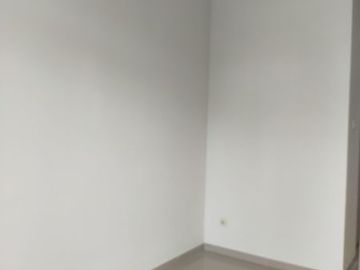 Rmh minimalis siap huni murah diTanah baru,Depok