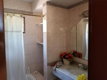 CASA COUNTRY LA TRADICIÓN 7 AMB EXC. PARQUE  1540 m2. NOVOAPROPIEDADES