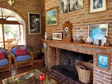 CASA COUNTRY LA TRADICIÓN 7 AMB EXC. PARQUE  1540 m2. NOVOAPROPIEDADES
