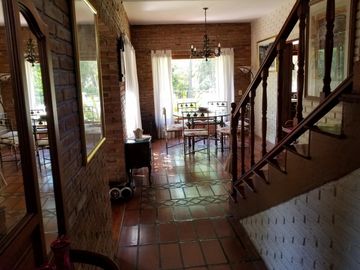 CASA COUNTRY LA TRADICIÓN 7 AMB EXC. PARQUE  1540 m2. NOVOAPROPIEDADES