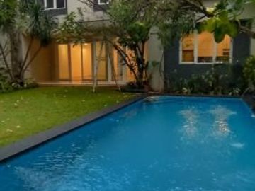 For Rent Beautiful 4BR House inside Compound at Kemang