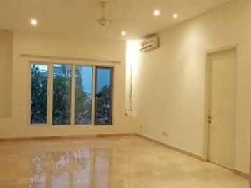 For Rent Beautiful 4BR House inside Compound at Kemang