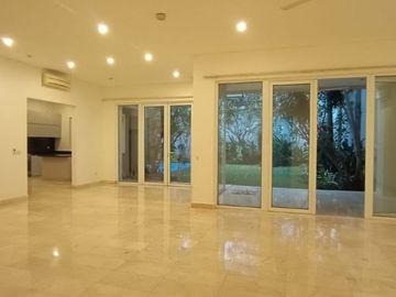 For Rent Beautiful 4BR House inside Compound at Kemang