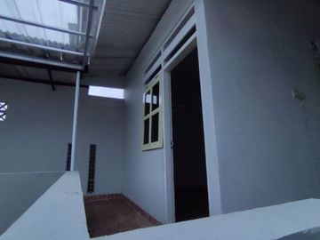 RUMAH SIAP HUNI DI GODEAN LUAS TANAH 243 M2
