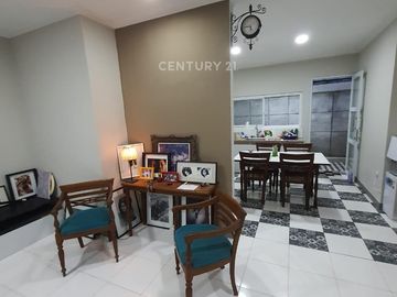 Dijual Rumah Model Retro Clasic Full Renovasi Di Depok