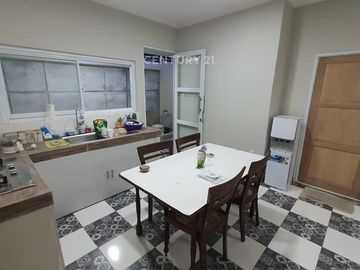 Dijual Rumah Model Retro Clasic Full Renovasi Di Depok