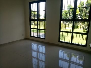 Rumah Siap Huni di Suvarna Sutera Cempaka Harga Terjangkau