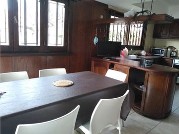 Chalet 4amb + parque c/ pileta + departamento/ Zona Caisamar