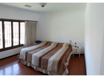 Chalet 4amb + parque c/ pileta + departamento/ Zona Caisamar