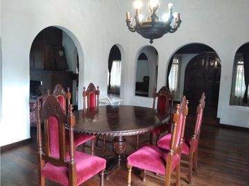 Chalet 4amb + parque c/ pileta + departamento/ Zona Caisamar