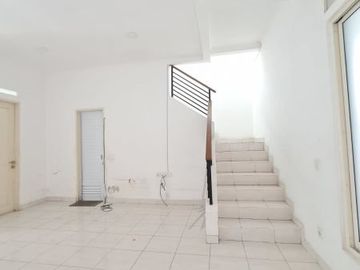 DIJUAL RUMAH BAGUS TERAWAT SIAP HUNI DI CLUSTER DALTON GADING SERPONG