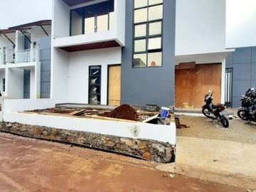 Hunian Gaya Jepang Tropis Green city Resort sindanglaya