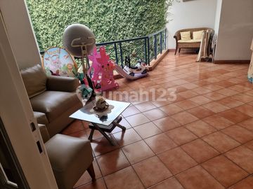 Dijual Rumah Design Semi Klasik di Kebayoran Baru