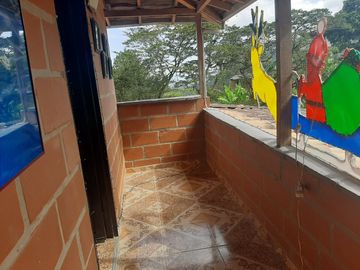 VENDO ESTA PRECIOSA FINCA EN BARBOSA ANTIOQUIA.