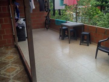 VENDO ESTA PRECIOSA FINCA EN BARBOSA ANTIOQUIA.
