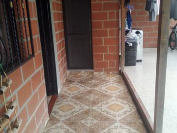 VENDO ESTA PRECIOSA FINCA EN BARBOSA ANTIOQUIA.