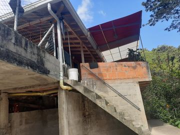 VENDO ESTA PRECIOSA FINCA EN BARBOSA ANTIOQUIA.