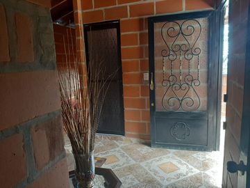 VENDO ESTA PRECIOSA FINCA EN BARBOSA ANTIOQUIA.