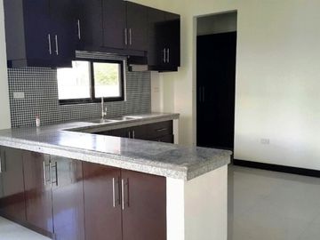 4Bedroom Bungalow house & Lot for sale in Angeles City