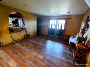 SE VENDE BONITA  finca muy grande y cómoda en los límites de omitlan hgo
