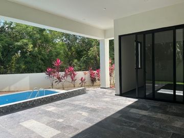 Venta de oportunidad Residencia en Privada Yucatán Country Club