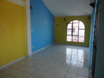 OPORTUNIDAD SE VENDE CASA EN GRANJAS SAN ISIDRO