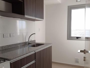 Departamento de 1 dormitorio en  torre Centum