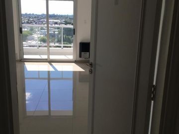Departamento de 1 dormitorio en  torre Centum