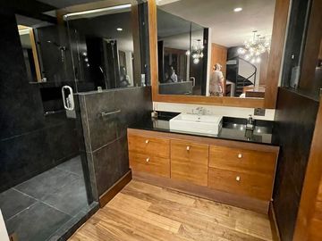 RESIDENCIA EN VENTA CON ALBERCA EN CLÚSTER 777