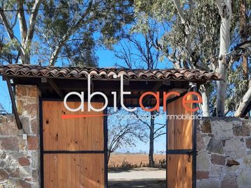 FINCA  EN VENTA IDEAL PARA AIRBNB EN TEQUISQUIAPAN