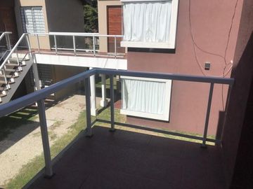 Casa PH en venta en Costa Azul