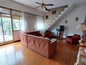 PH 4 AMB CON DEP. Y TERRAZA SIN EXP. 154m2 Tot. EN VENTA EN FLORES FRENTE A PLAZA -TODO LUZ